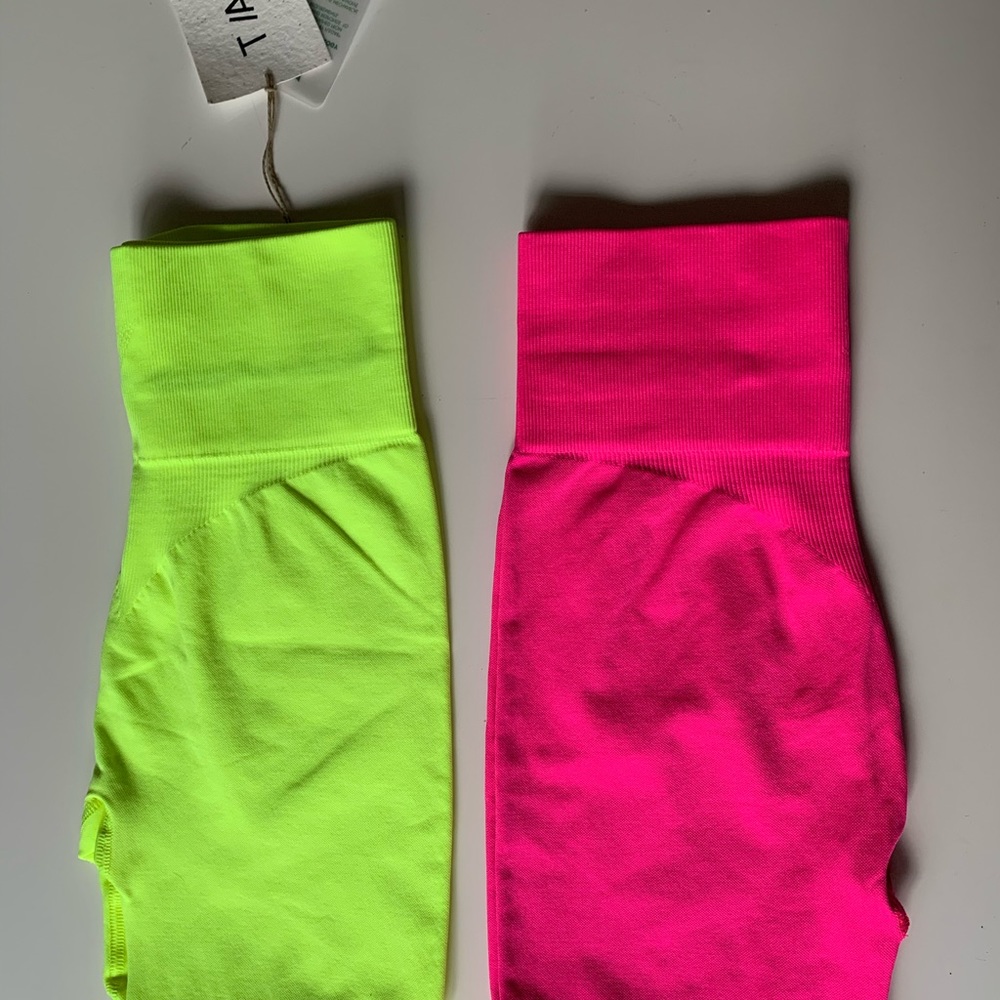 Tala SOLD OUT ONLINE neon hosta shorts